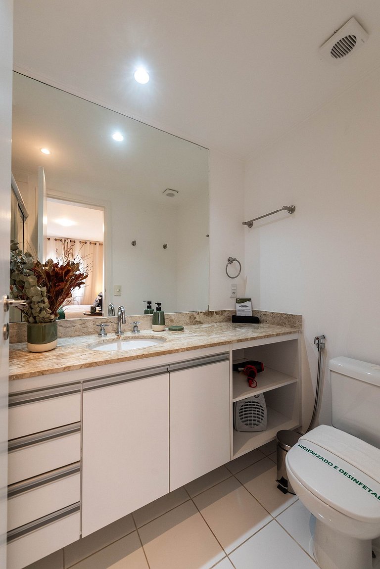 M1/103-Apto Einstein para 6 pessoas com cama King