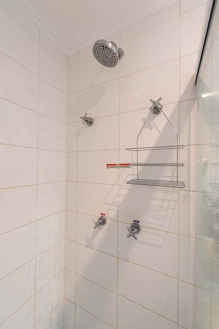 M1/103-Apto Einstein para 6 pessoas com cama King