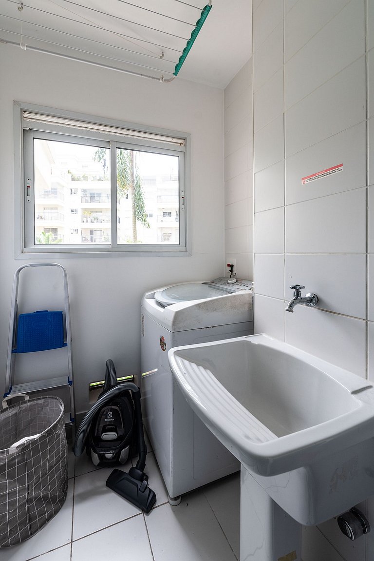 M1/103-Apto Einstein para 6 pessoas com cama King