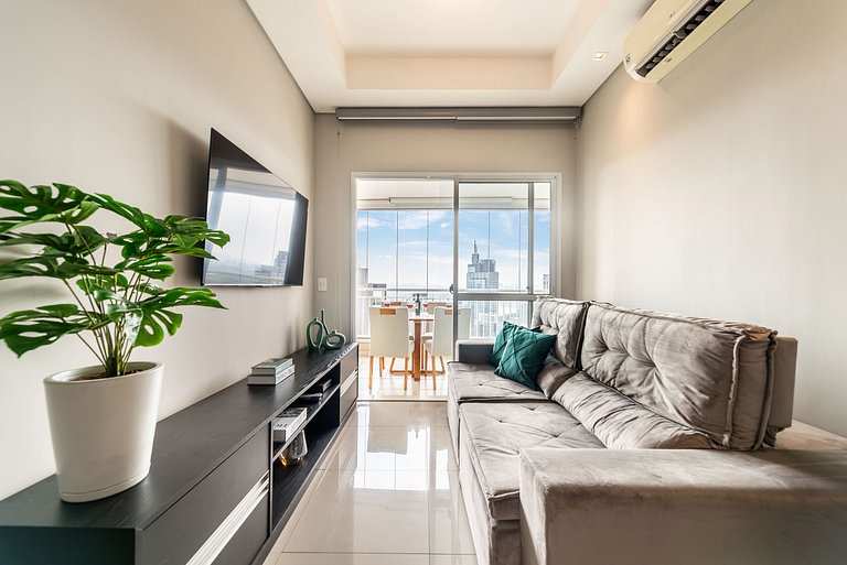 TA/2101-Faria Lima com 2Q, Piscina, 1 Vaga, AC