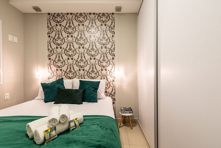 TA/2101-Faria Lima com 2Q, Piscina, 1 Vaga, AC