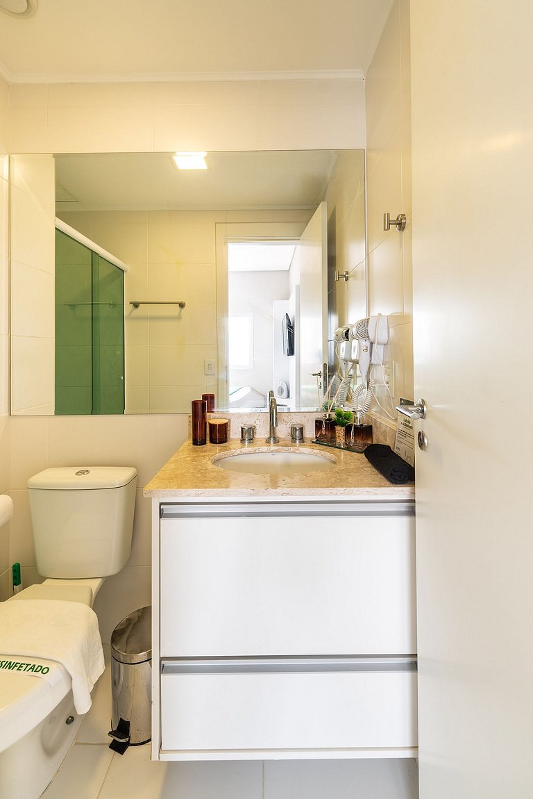 TA/2101-Faria Lima com 2Q, Piscina, 1 Vaga, AC