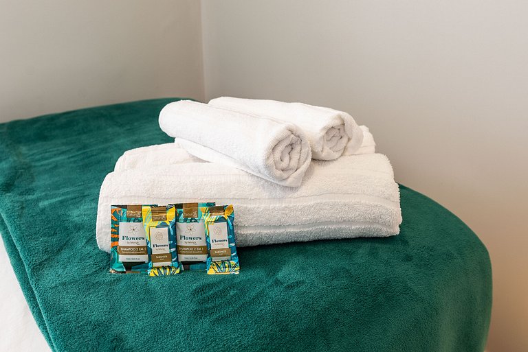 TA/2101-Faria Lima com 2Q, Piscina, 1 Vaga, AC