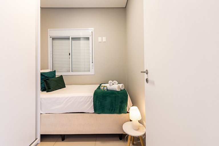 TA/2101-Faria Lima com 2Q, Piscina, 1 Vaga, AC