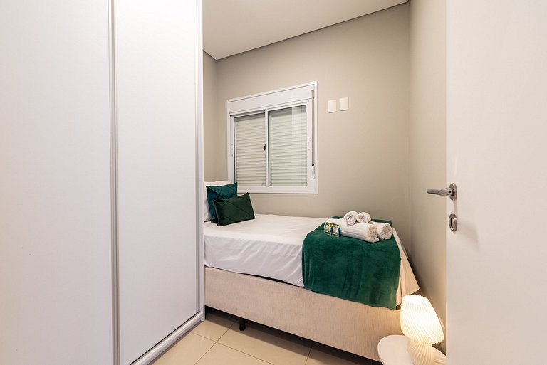 TA/2101-Faria Lima com 2Q, Piscina, 1 Vaga, AC