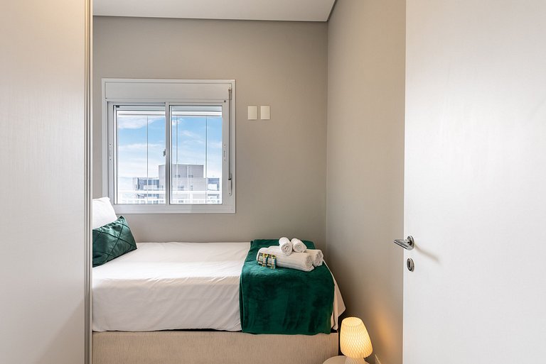 TA/2101-Faria Lima com 2Q, Piscina, 1 Vaga, AC