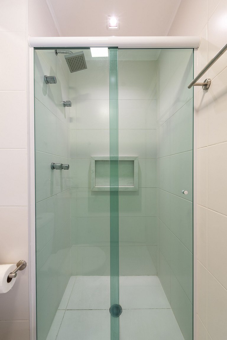 TA/2101-Faria Lima com 2Q, Piscina, 1 Vaga, AC