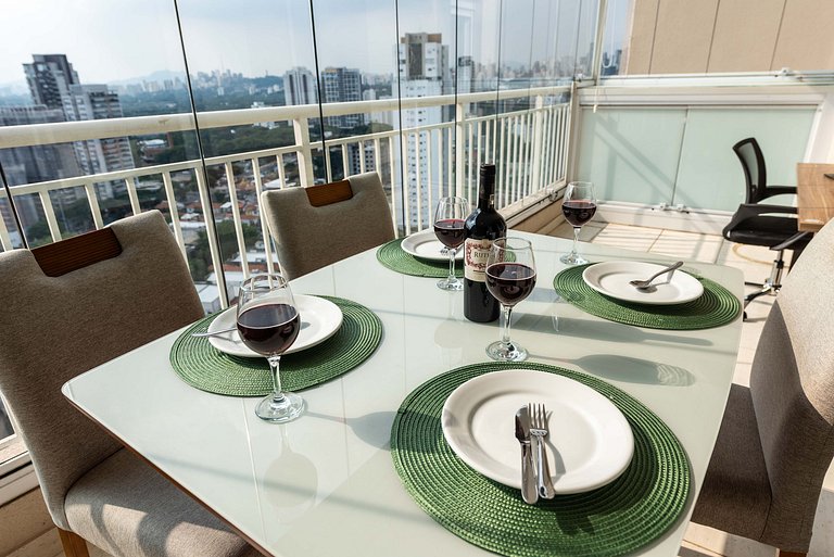 TA/2101-Faria Lima com 2Q, Piscina, 1 Vaga, AC