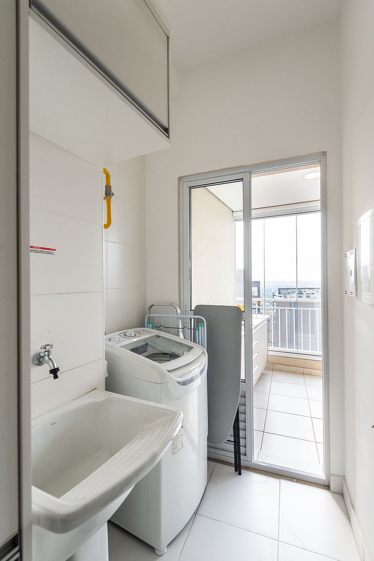 TA/2101-Faria Lima com 2Q, Piscina, 1 Vaga, AC