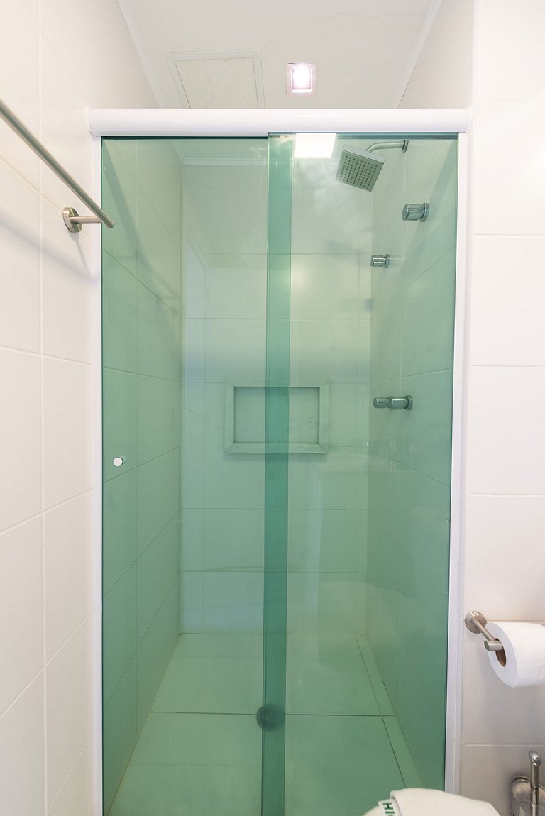 TA/2101-Faria Lima com 2Q, Piscina, 1 Vaga, AC