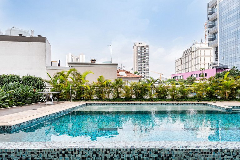 TA/2101-Faria Lima com 2Q, Piscina, 1 Vaga, AC