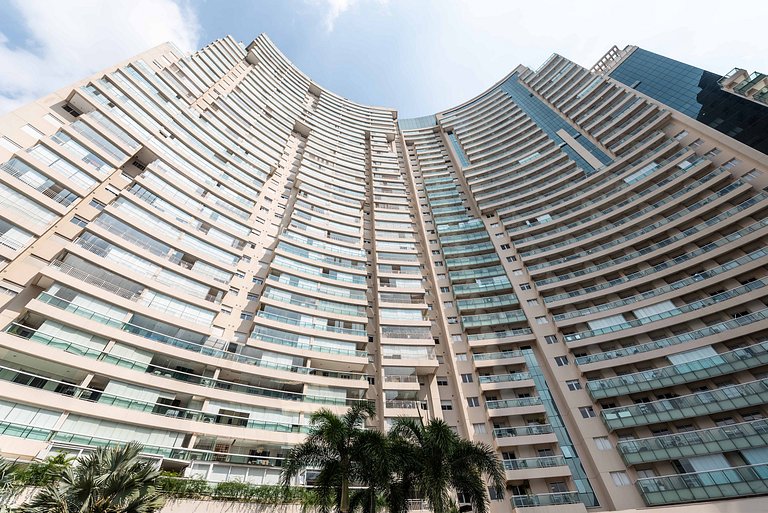 TA/2101-Faria Lima com 2Q, Piscina, 1 Vaga, AC