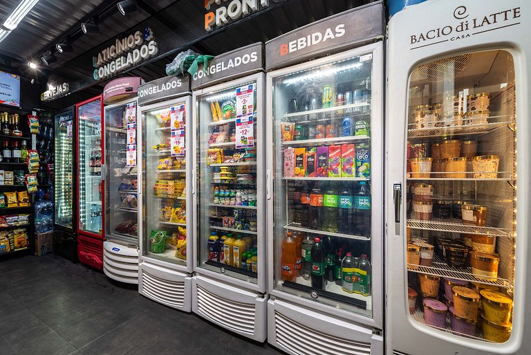 TA/2101-Faria Lima com 2Q, Piscina, 1 Vaga, AC