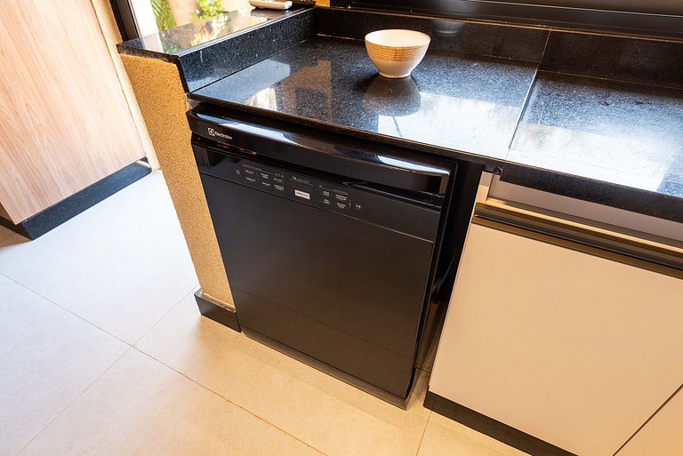 CG/144-Mansão Luxo c/ Piscina e Spa Jd Guedala