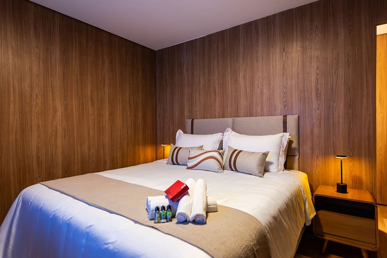 CG/144-Mansão Luxo c/ Piscina e Spa Jd Guedala