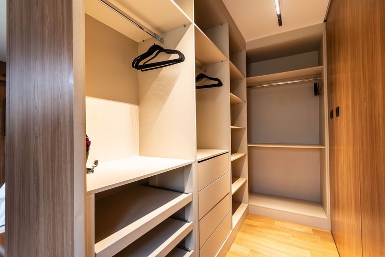 CG/144-Mansão Luxo c/ Piscina e Spa Jd Guedala