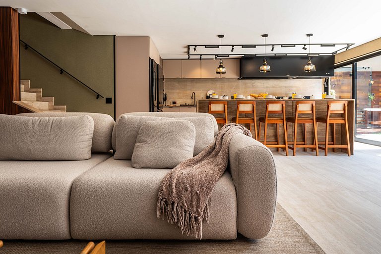 CG/144-Mansão Luxo c/ Piscina e Spa Jd Guedala