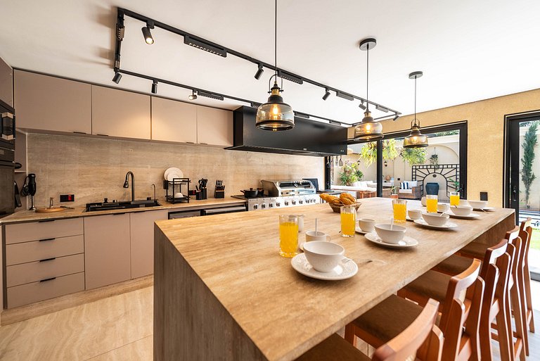 CG/144-Mansão Luxo c/ Piscina e Spa Jd Guedala