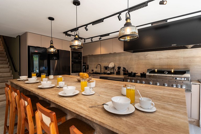 CG/144-Mansão Luxo c/ Piscina e Spa Jd Guedala