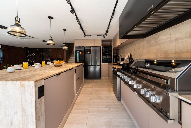 CG/144-Mansão Luxo c/ Piscina e Spa Jd Guedala