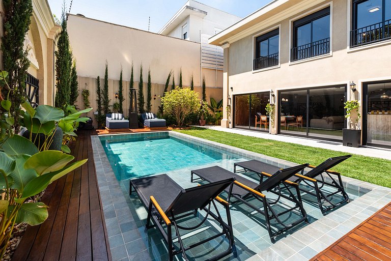 CG/144-Mansão Luxo c/ Piscina e Spa Jd Guedala