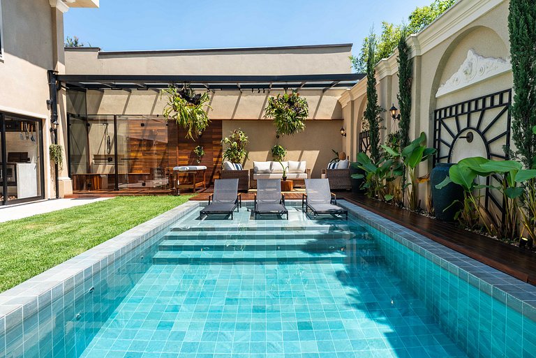 CG/144-Mansão Luxo c/ Piscina e Spa Jd Guedala