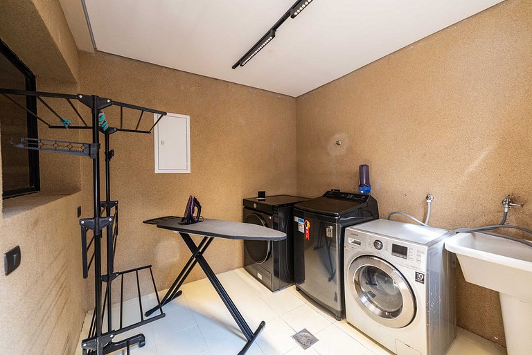 CG/144-Mansão Luxo c/ Piscina e Spa Jd Guedala