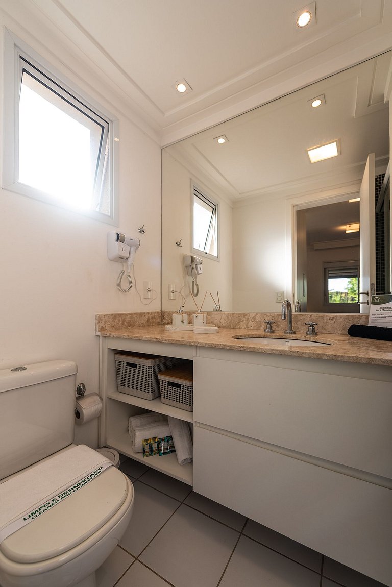 A6/404-Duplex ao lado MorumBIS Einstein c/ Jacuzzi